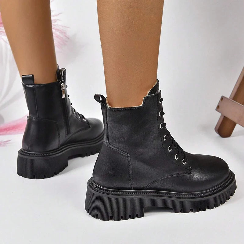 Botas de pelúcia para mulher, saltos baixos, conforto no inverno