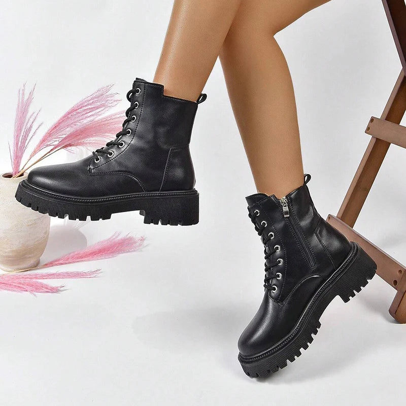 Botas de pelúcia para mulher, saltos baixos, conforto no inverno